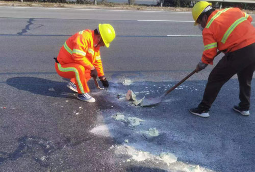 哈尔滨公路下沉注浆加固