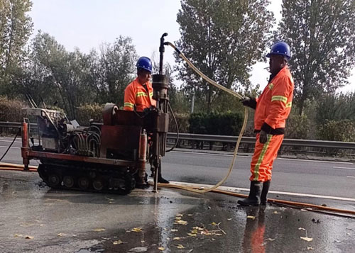 哈尔滨高速公路下沉注浆加固